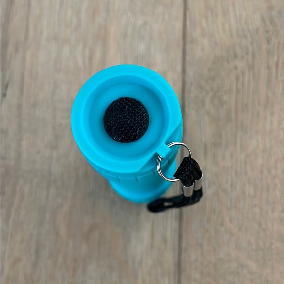 EverBrite | Mini Aqua Blue Flashlight with Strap - Picture 2 of 3